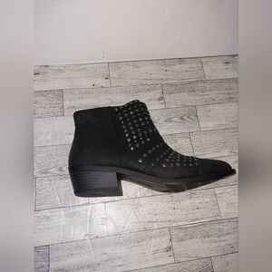 White Mountain Womens Ankle Boots 10 M Desire Black Faux Suede